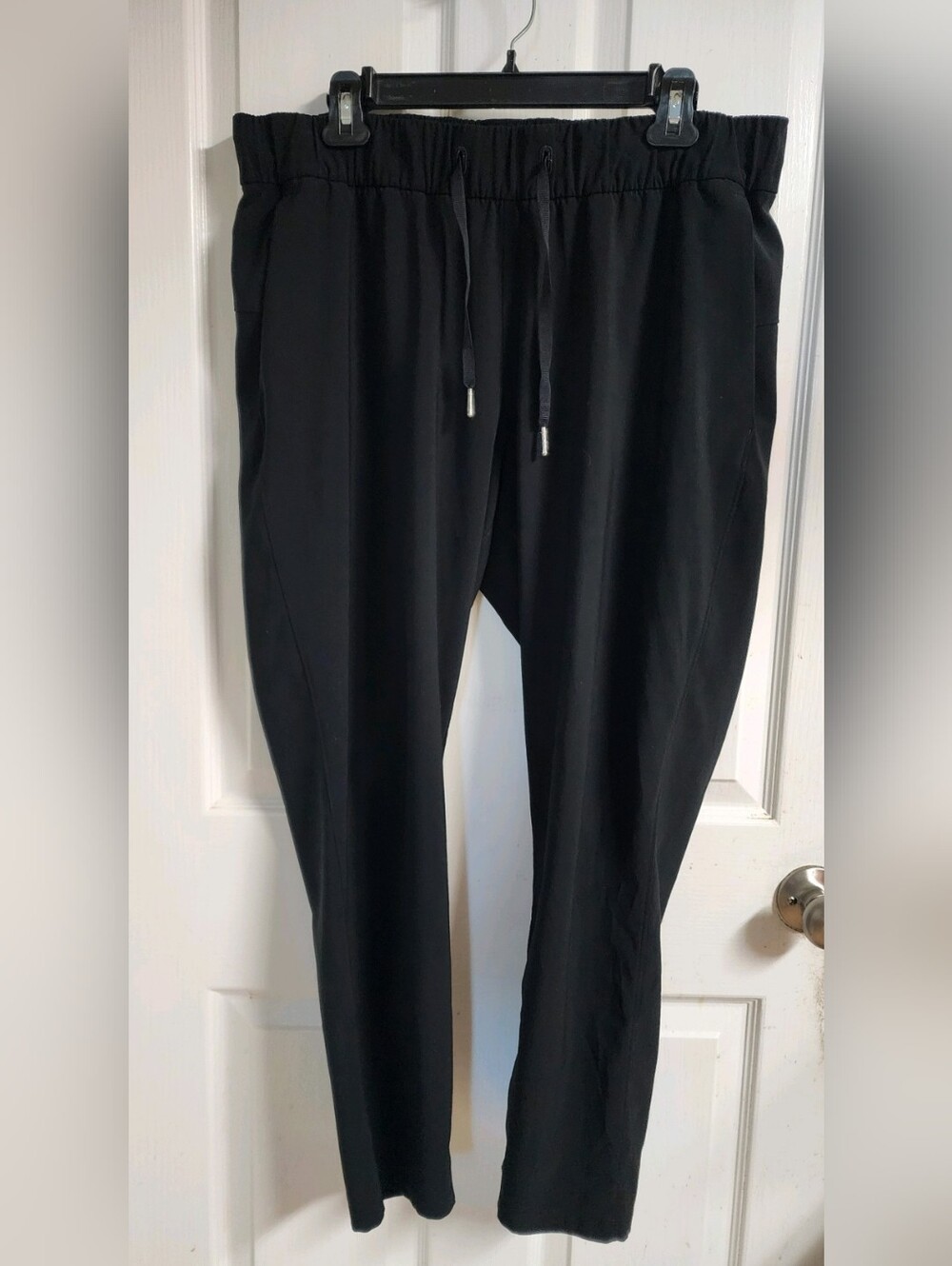 Lululemon - Picture 3 of 7